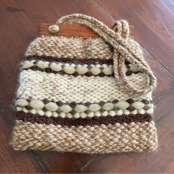 Vintage Boho Chic woven wool purse - Picture 6 of 6